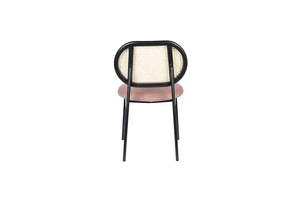 Ogni modello offre un\'esperienza visiva e di comfort diversa