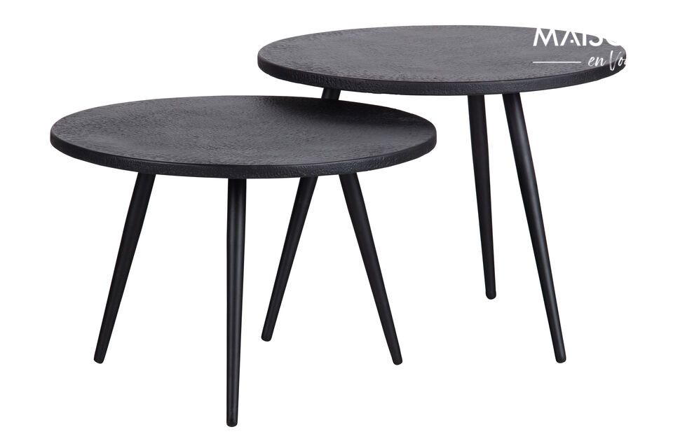 Offrez à votre intérieur un style ludique et pratique avec l\'ensemble de deux tables d\'appoint