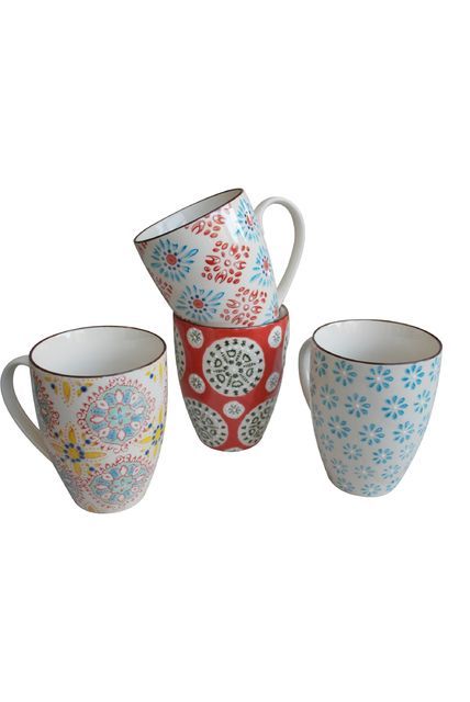 Le succès est assuré à la table du petit déjeuner avec ce set de 4 mugs Bohemian