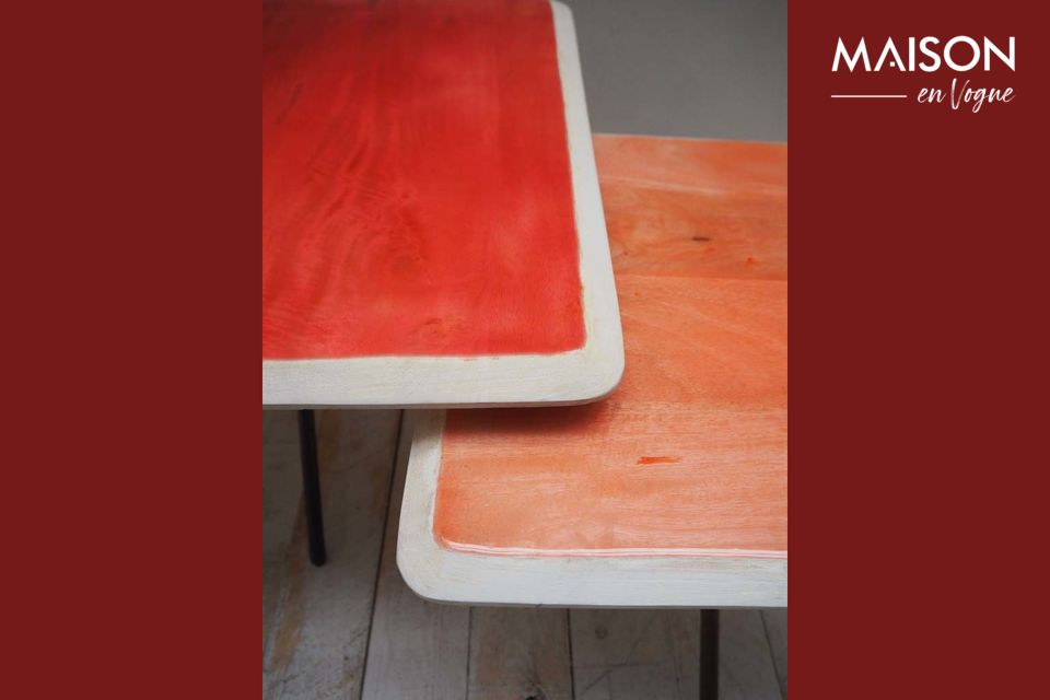 Lot de deux tables tendance art déco