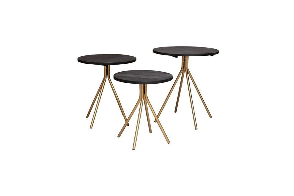 Scoprite la nostra elegante selezione di tavolini, che unisce funzionalità e stile moderno
