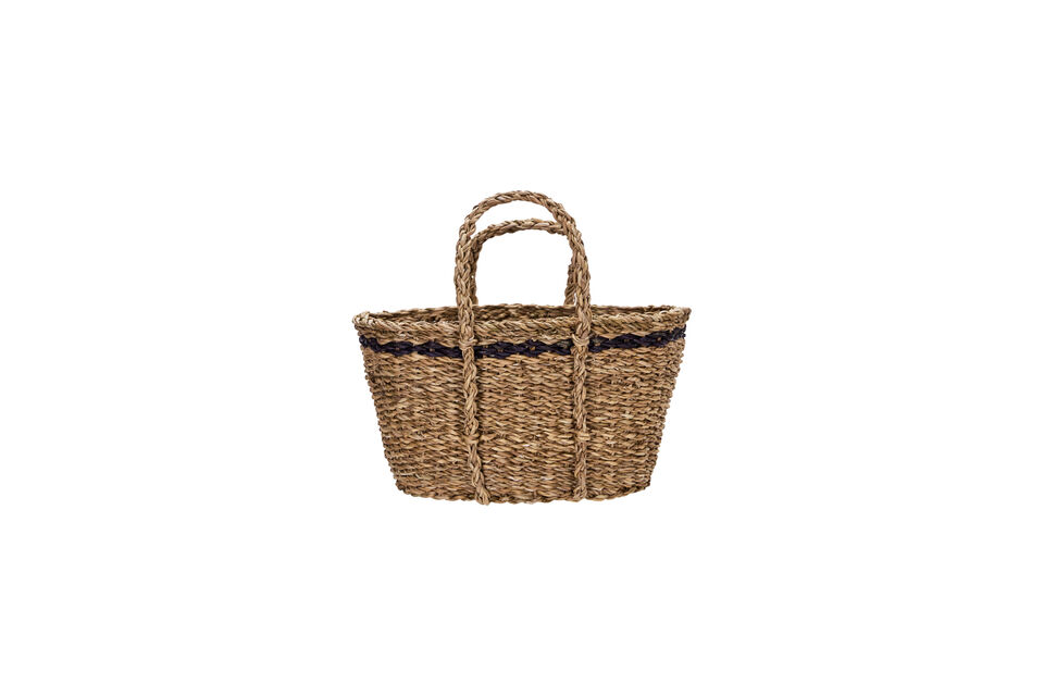 Introduce natural charm and easy organisation with this set of three handwoven baskets
