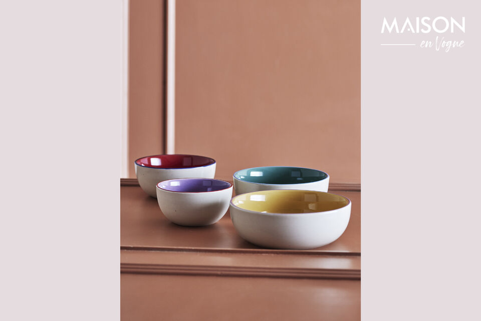 The Vista Bowl by Bloomingville is a set of 4 made of stoneware