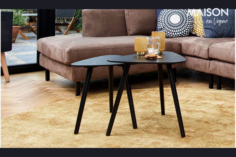 Nila black wooden dot tables, speels en esthetisch