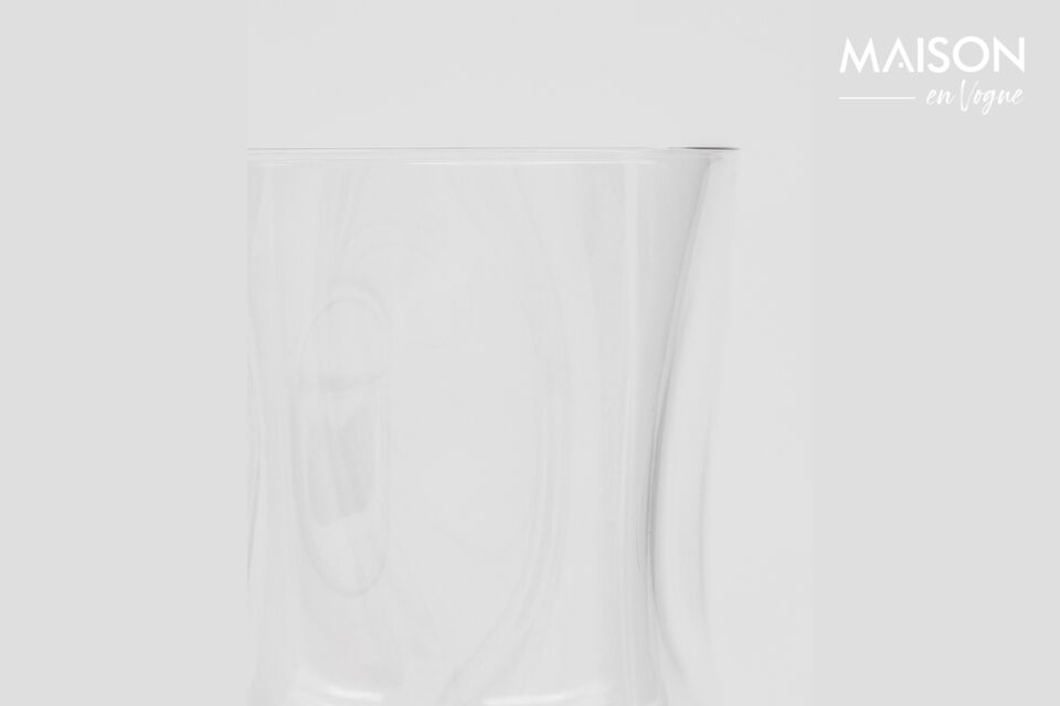 A set of four HDSand wine glasses in clear mouthblown glass