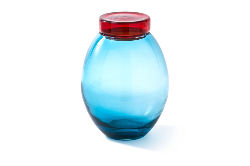 Ces jarres ne sont pas seulement des objets de décoration ; elles sont une réinterprétation