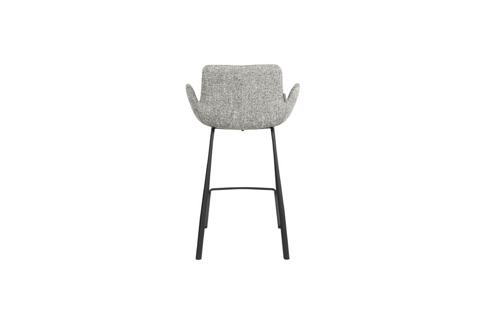Questa sedia è disponibile in diversi colori e in una versione robusta in pelle PU