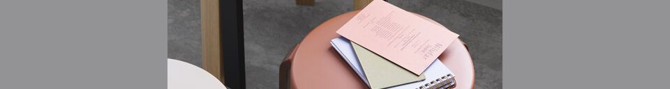 Materiali prima di tutto Sgabello Tap in noce, arancione