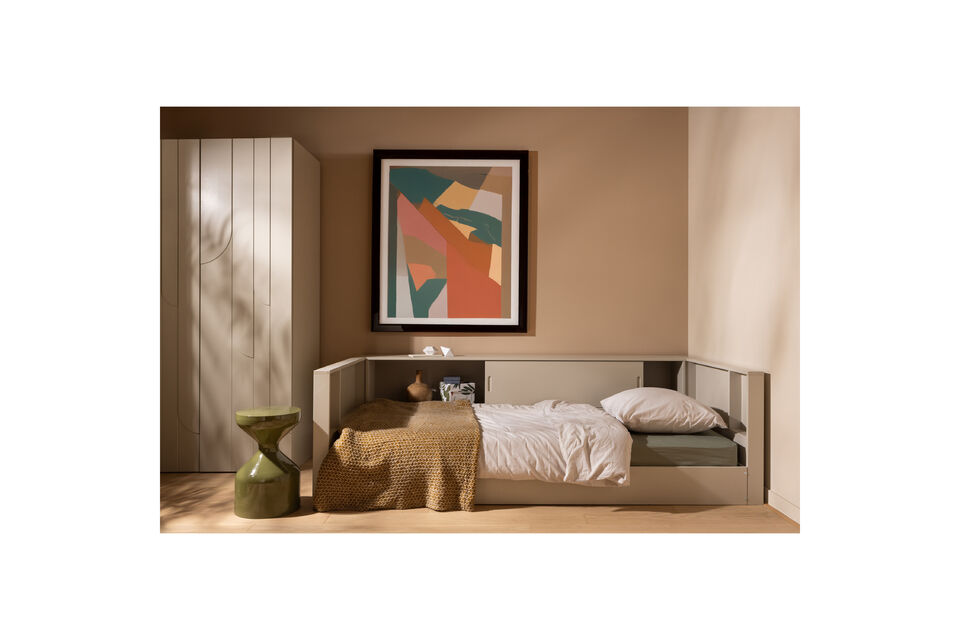 Eye-catching coloured side table Made of metal glossy finish Part of the Sensational Seventies