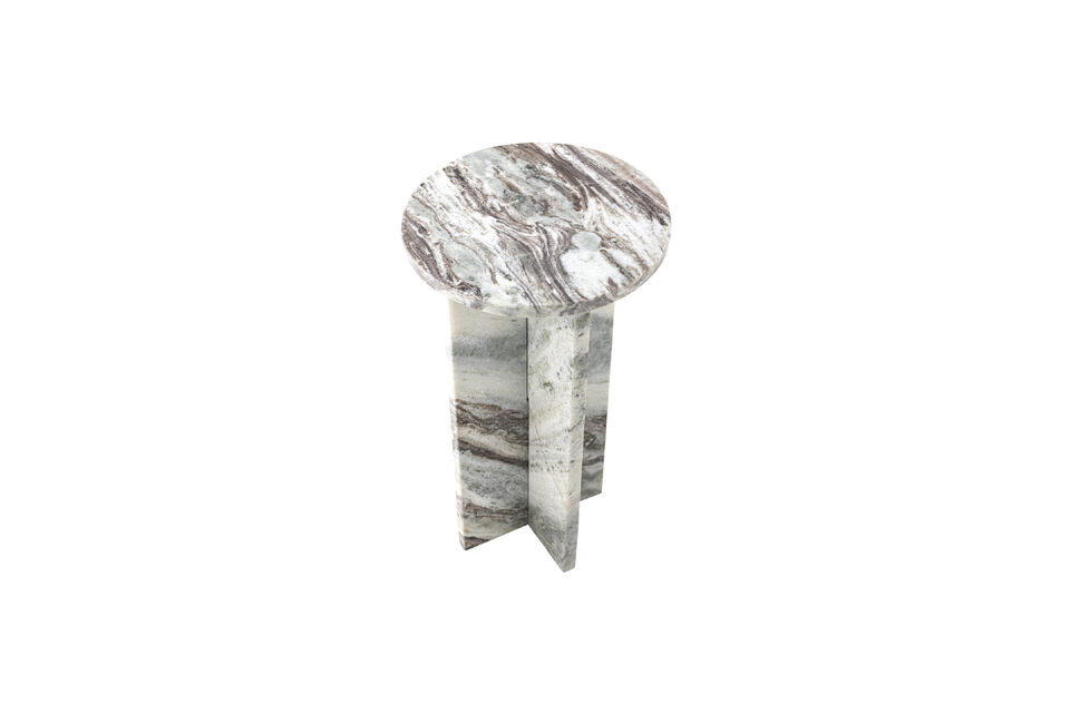 The product is made of natural materials - variations may occur, making each piece unique