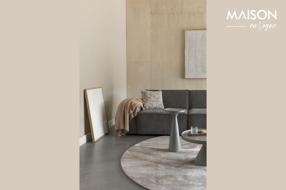 The Floss side table has a raised edge