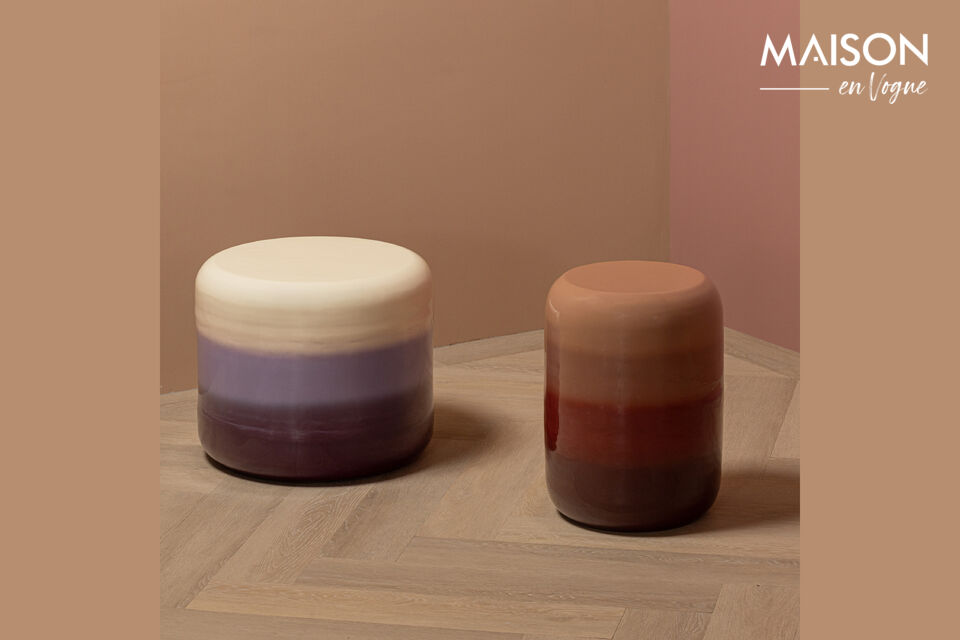 Round shapes Metal with a luxury high-gloss finish Stylish color combination Functional and