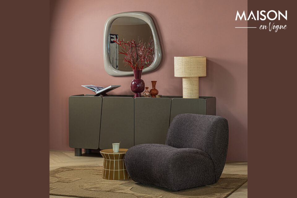 Characterful design Glossy ceramic Cheerful color in honey yellow A true eye-catcher  The Plu