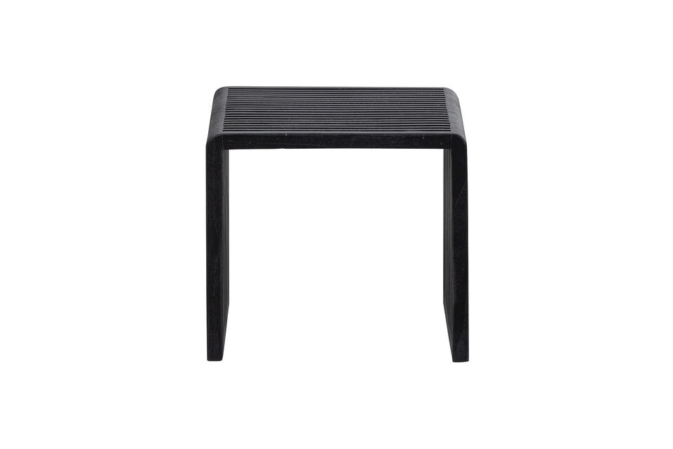 The matte black finish provides a calm appearance