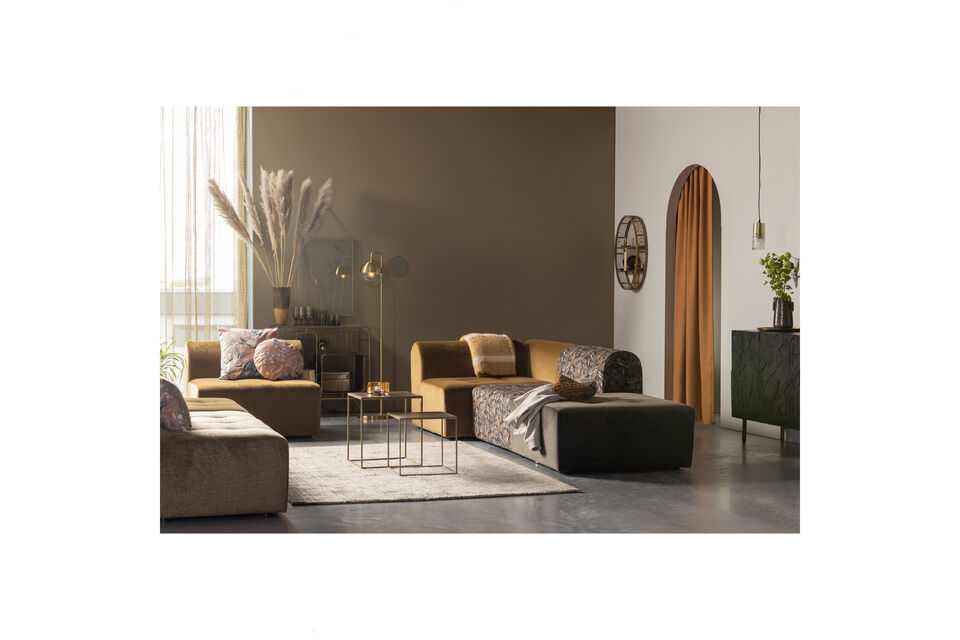 Sideboard with impressive wood carvings Made of robust mango wood Black metal frame H 83 x W 160 x