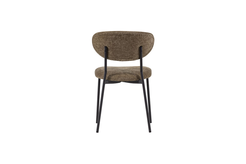 El asiento está tapizado con un tejido de chenilla de estructura única