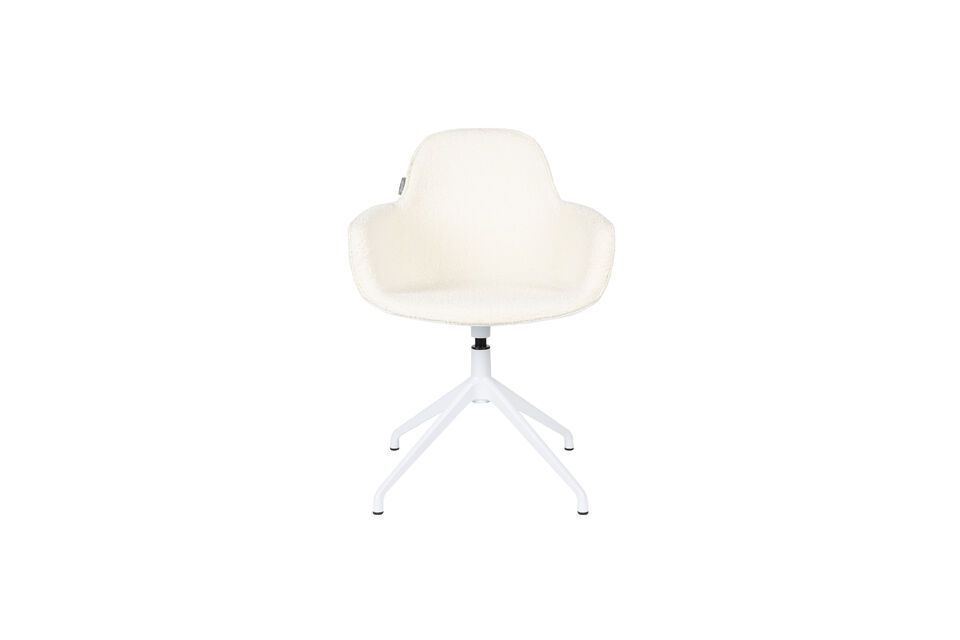 El asiento está acolchado y tapizado en tela para mayor comodidad