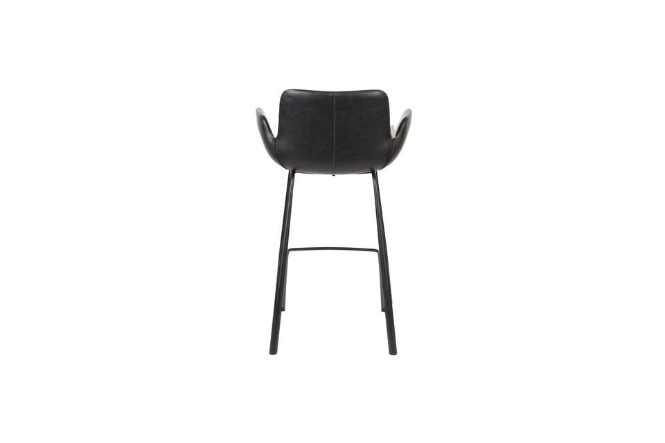 Más que un asiento, el taburete Brit es una declaración de estilo