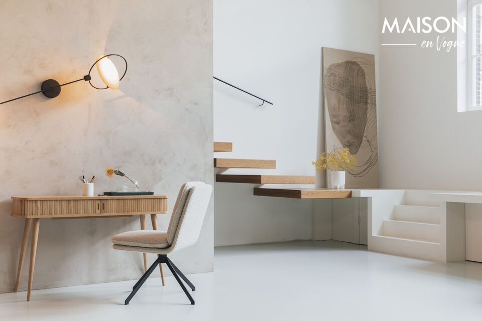 Ya sea para largas comidas o simplemente para relajarse, esta silla satisfará sus necesidades