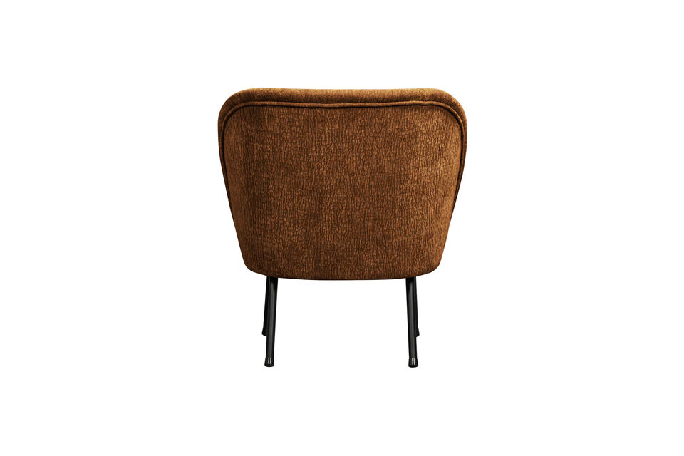 Esta silla moderna y atemporal cuenta con un asiento muy cómodo