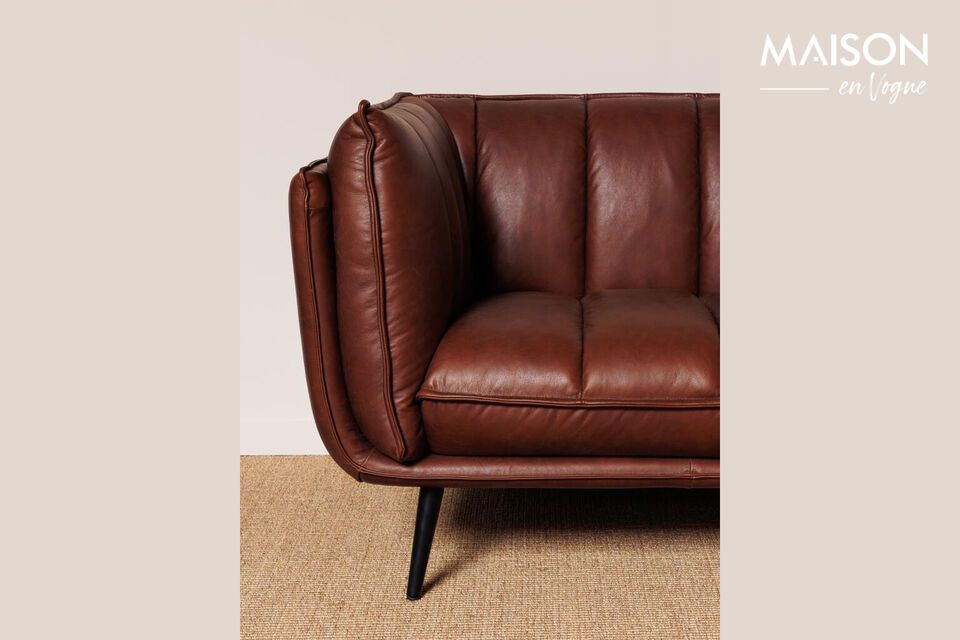 With its generous dimensions of 218 cm in length