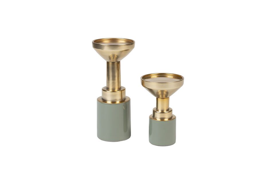 Made from sturdy green aluminum