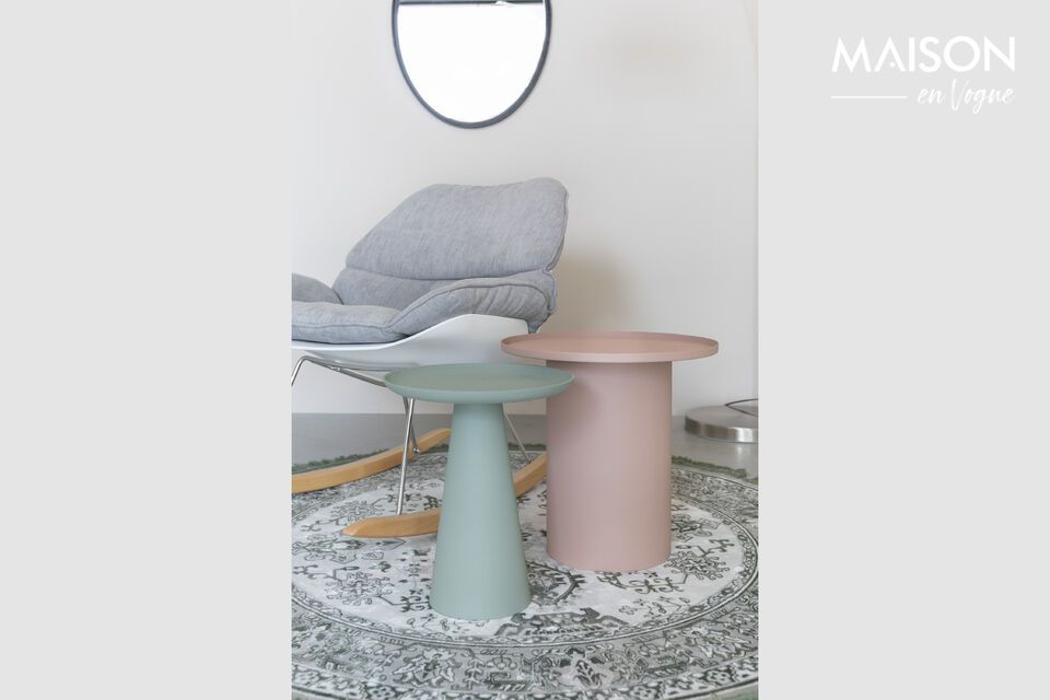 Decorate and organize with elegance thanks to this green side table.
