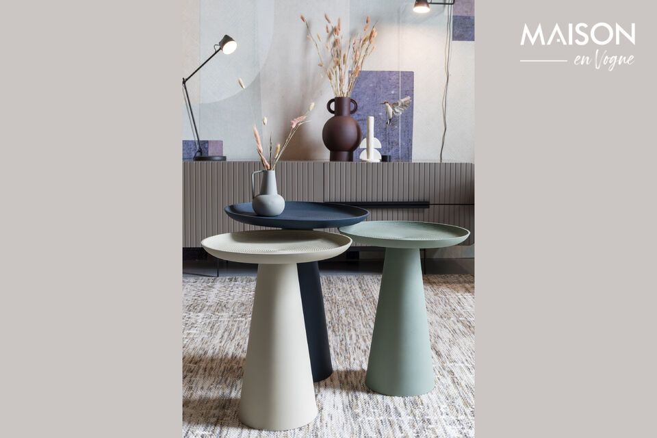 Constructed from high-quality metal, it promises strength and durability