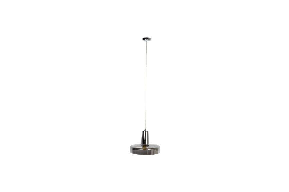 The glass material ensures optimum light diffusion, creating a warm and welcoming ambience