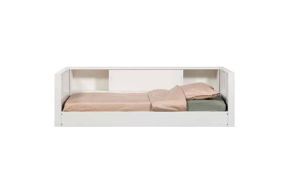 Sofá cama moderno y atemporal Fabricado en madera de pino con acabado en color blanco Incluye