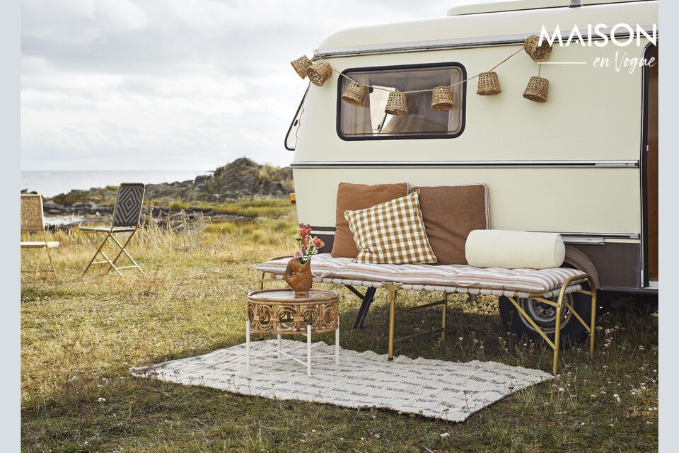 Add a handcrafted and original touch to your decor.