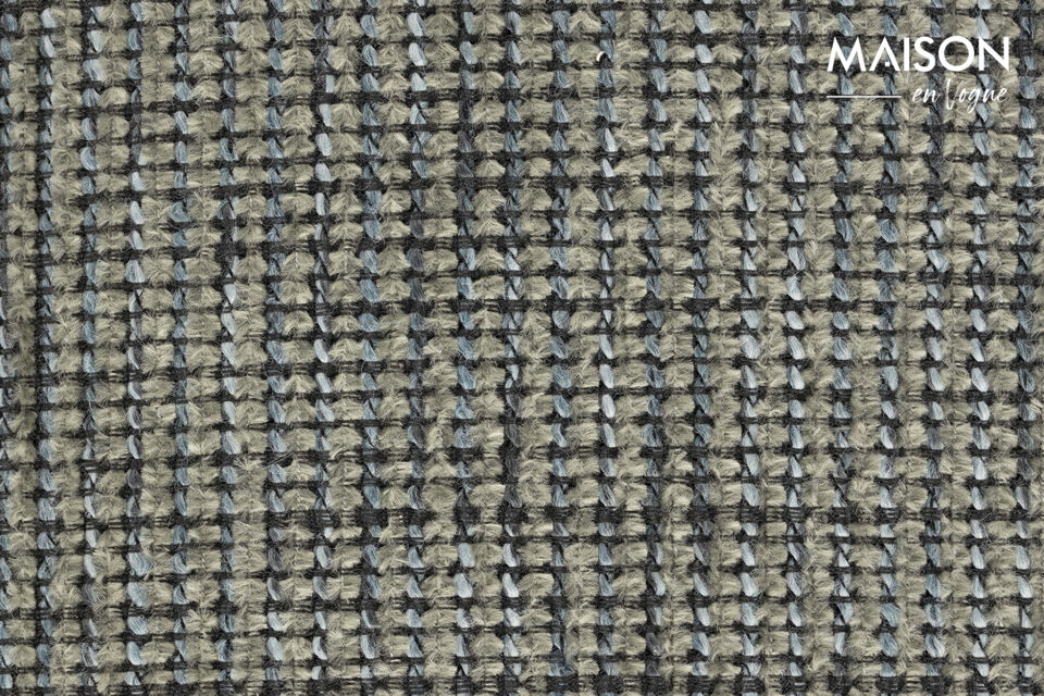 Additionally, the soft upholstery in an earthy colour tone adds extra atmosphere and comfort