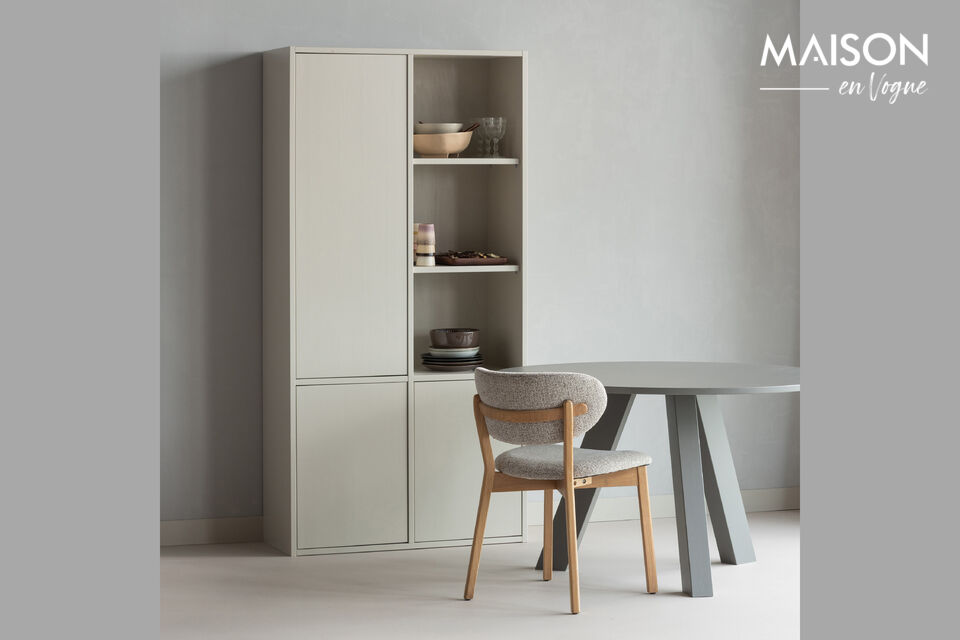 With modern push-to-open system Equipped with plenty of storage space Made of pine H 200 cm x W 100
