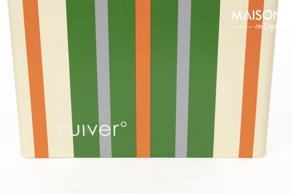 Its cheerful look also brings instant conviviality wherever you go