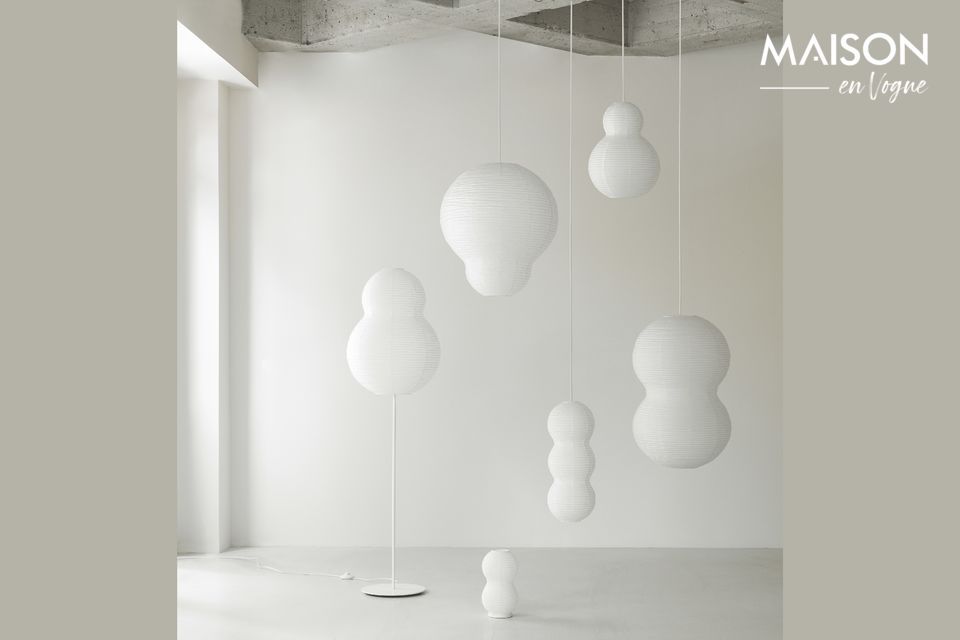 Ce modèle Bubble est un juste équilibre entre jeu sculptural et minimalisme fonctionnel