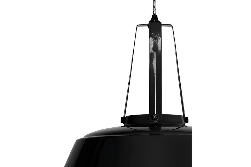 Donnez du caractère à votre décoration avec cette lampe industrielle