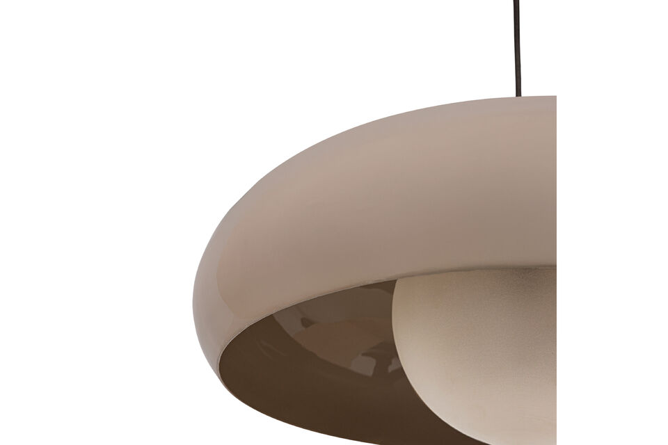 Formes rondes Métal avec finition brillante Un véritable accroche-regard  Ambiance