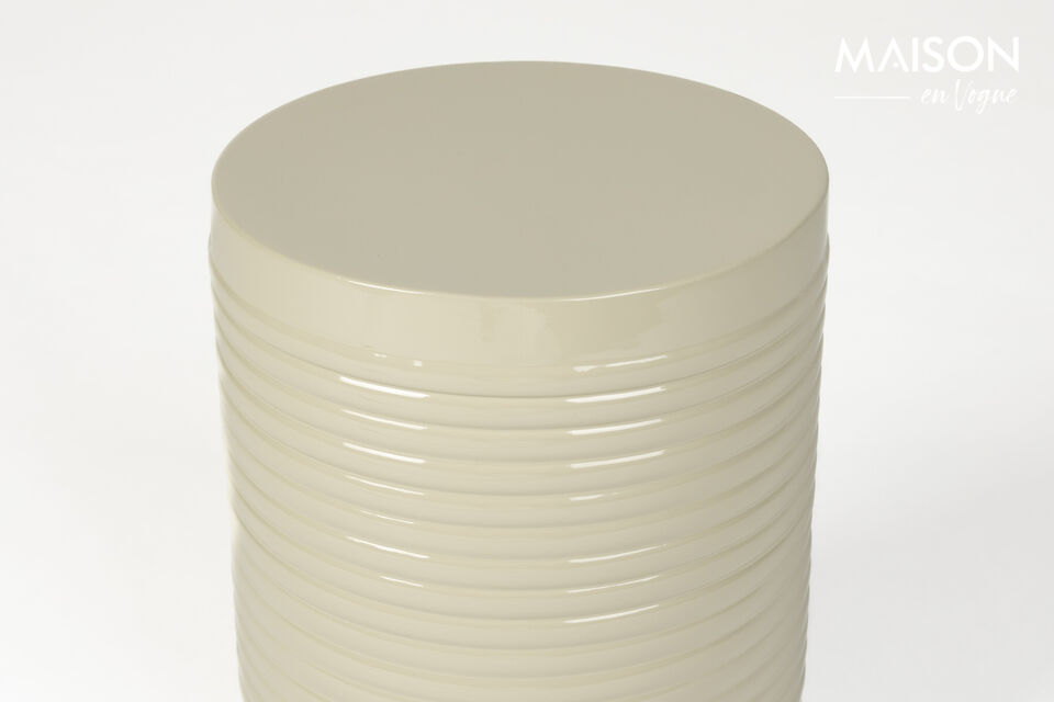 La table d’appoint Sven est une touche chic à votre intérieur