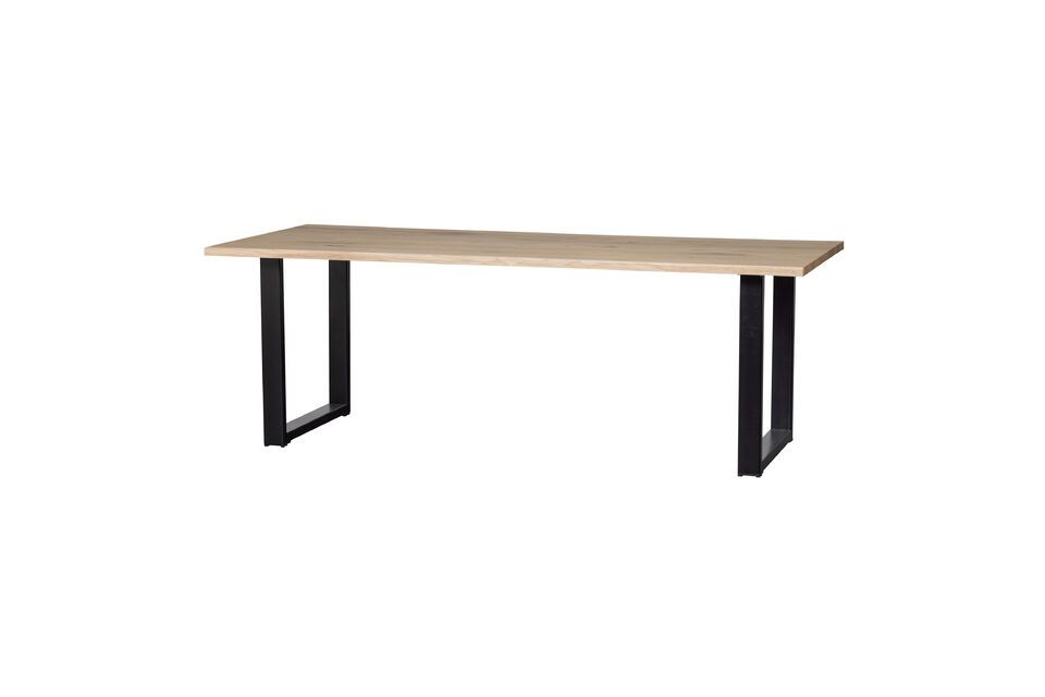 Cette table robuste et résistante en chêne (fsc) non traité est dotée d\'un pied en U en acier
