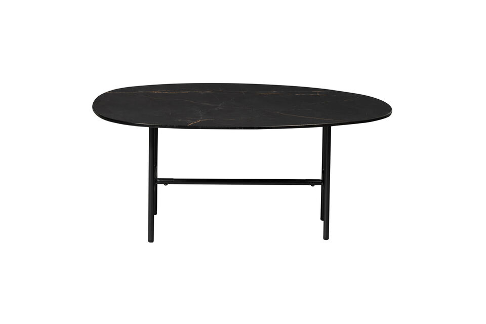 Cette table d\'appoint est un élément élégant grâce à ses lignes épurées et son aspect
