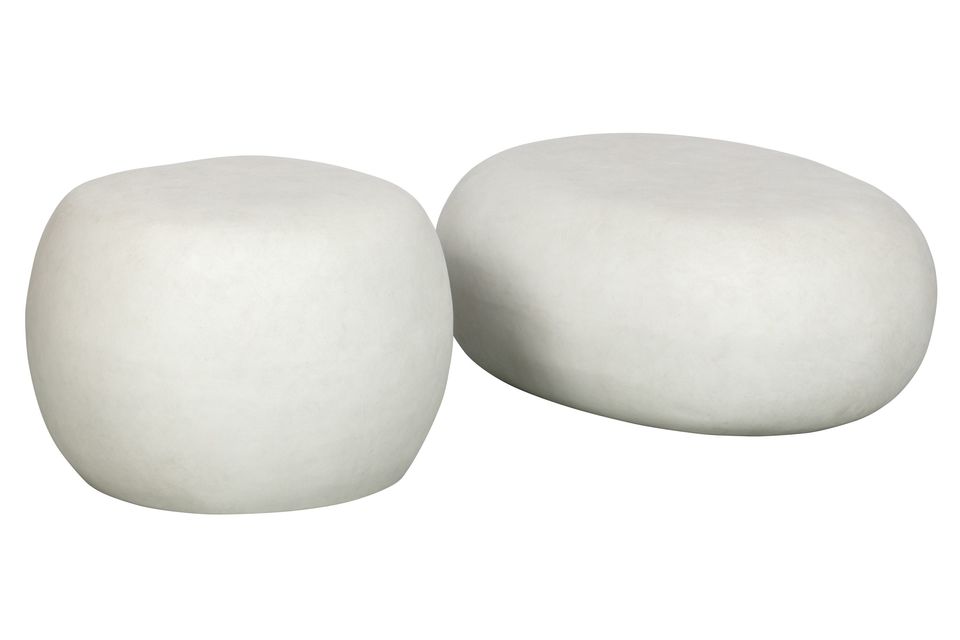 La table basse en argile fibreuse blanche Pebble