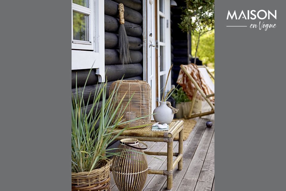 Convient très bien sur un balcon, une petite terrasse ou dans un jardin