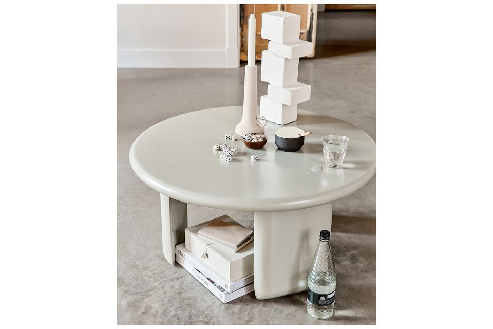 La table basse en bois de manguier gris clair Beach fait partie de la collection VTwonen