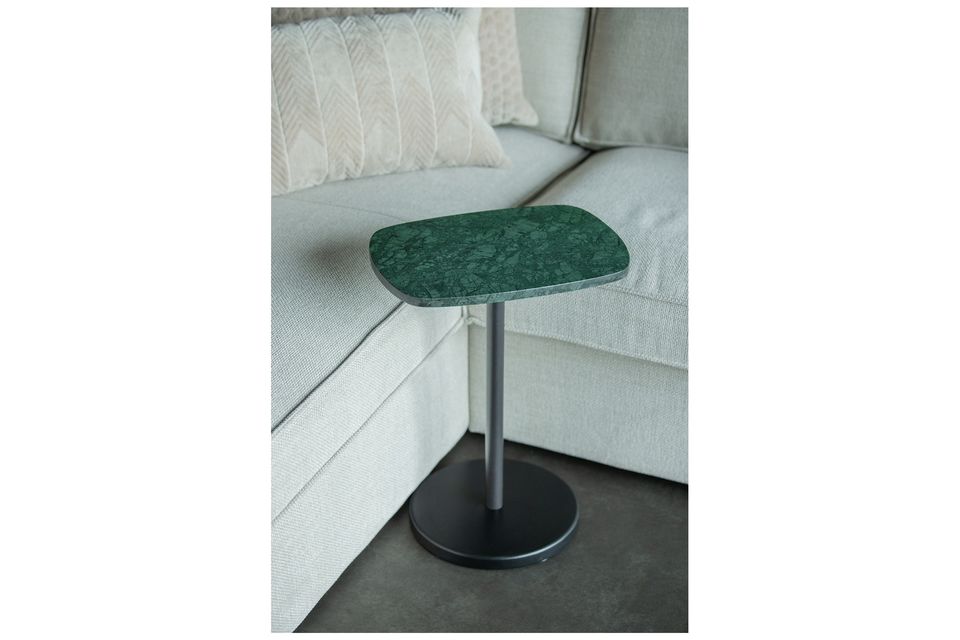 Table basse en marbre vert Fola, pratique et élégante