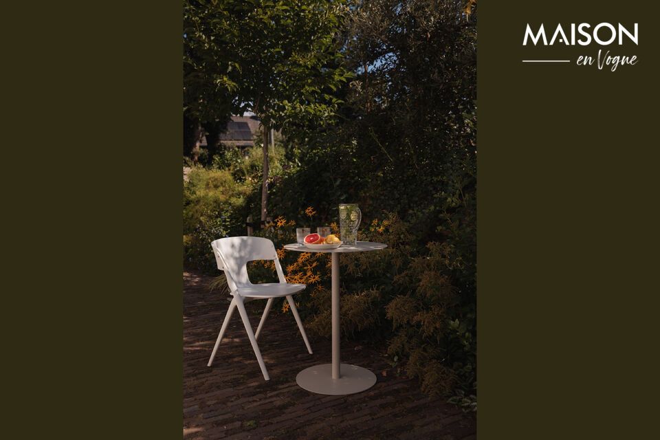 Élégance minimaliste pour moments de convivialité.