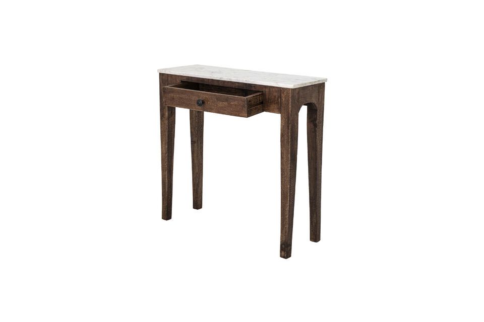 Conçue en bois de manguier FSC® 100 % dans une teinte marron