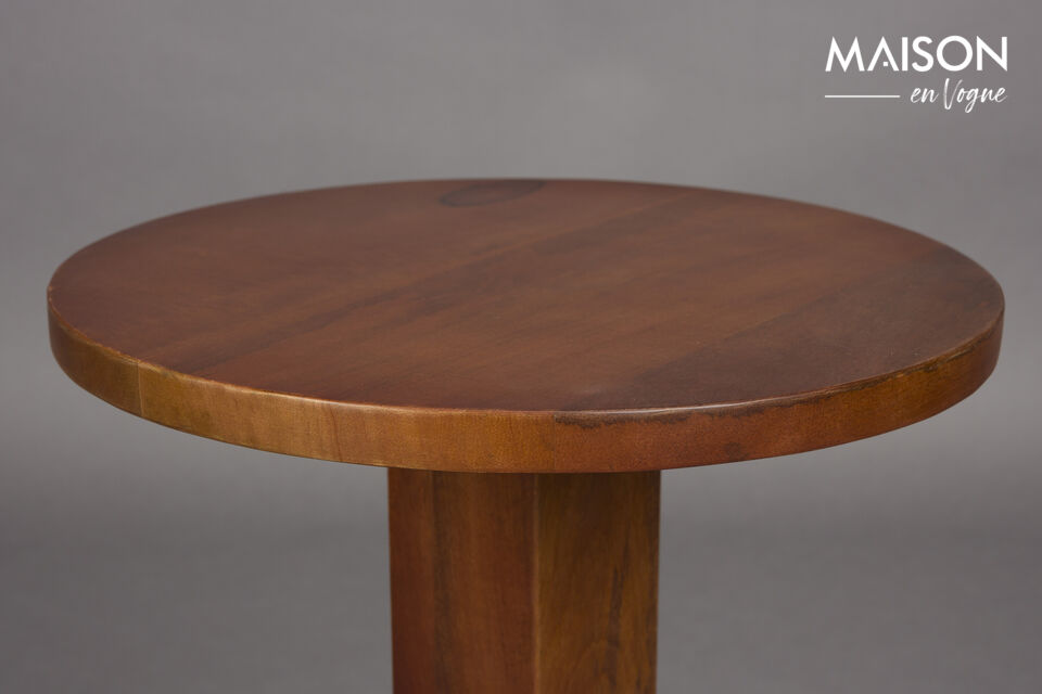 Cette table d\'appoint est en effet fabriquée en bois de manguier massif