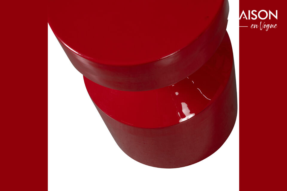Table d\'appoint de couleur frappante Fabriquée en métal finition brillante Table d\'appoint