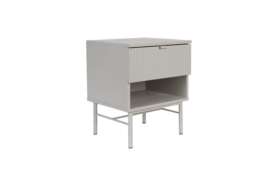La table Cayo incarne une définition moderne de l\'élégance