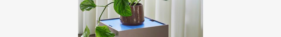 Mise en avant matière Table d'appoint en bois de frêne marron et bleu Vault